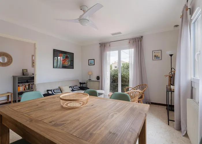 Holiday home Maison A
